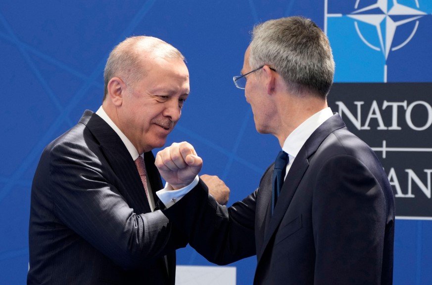 Türkiye Quietly Renounces NATO Links
