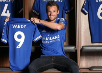 Vardy scores against childhood club as Leicester extend lead