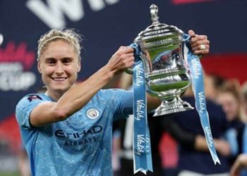 A Legacy of Leadership: Steph Houghton’s Impactful Journey in Football