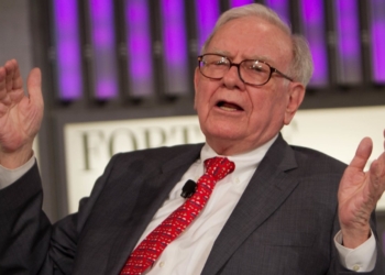 Warren Buffett’s Strategic Reveal: A $10 Billion Investment Unveiled