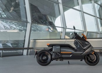 BMW CE 04 Electric Scooter: A Futuristic Urban Ride