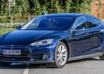 Tesla’s Shareholders Cast Their Votes: A Billion-Dollar Decision