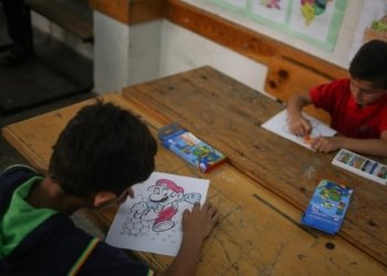Mobile School of Hope in Gaza: Empowering Education Amidst Destruction