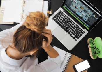 Addressing Burnout: How Technology Can Help Singaporean Employees