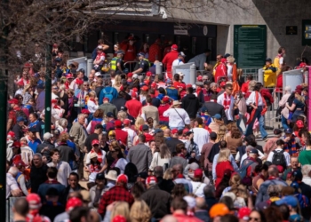 Tens of Thousands of AFL Fans Flock to MCG for Grand Final Showdown