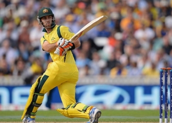 australia cricket team celebrating victory in england