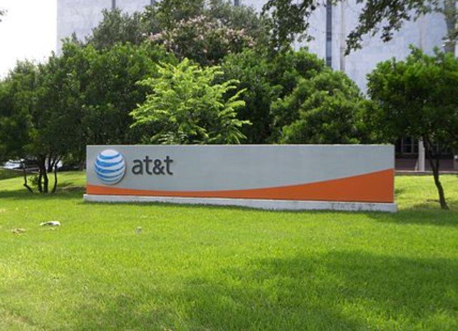 AT&T telecom stock performance