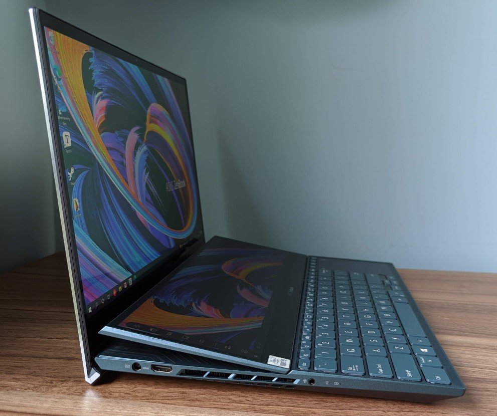Asus Zenbook Duo dual screen laptop 2025