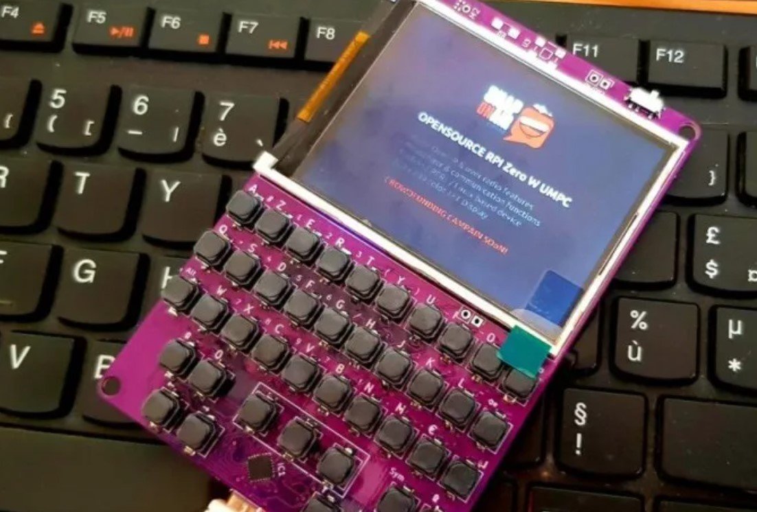 minimalist portable writing setup raspberry pi screen keyboard