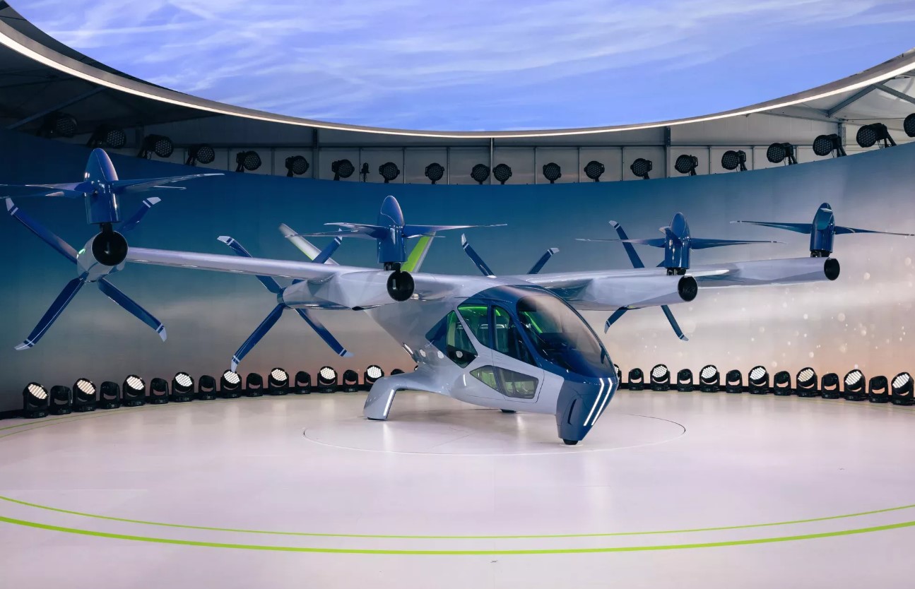 electric air taxi aircraft eVTOL cityscape