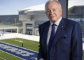 dallas cowboys jerry jones sideline 2025