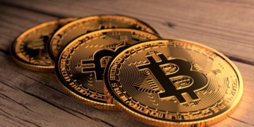 Bitcoin remains the top cryptocurrency