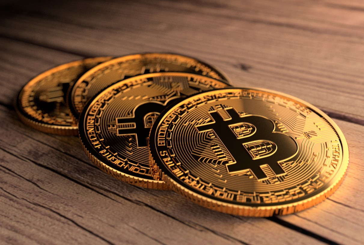 Bitcoin remains the top cryptocurrency