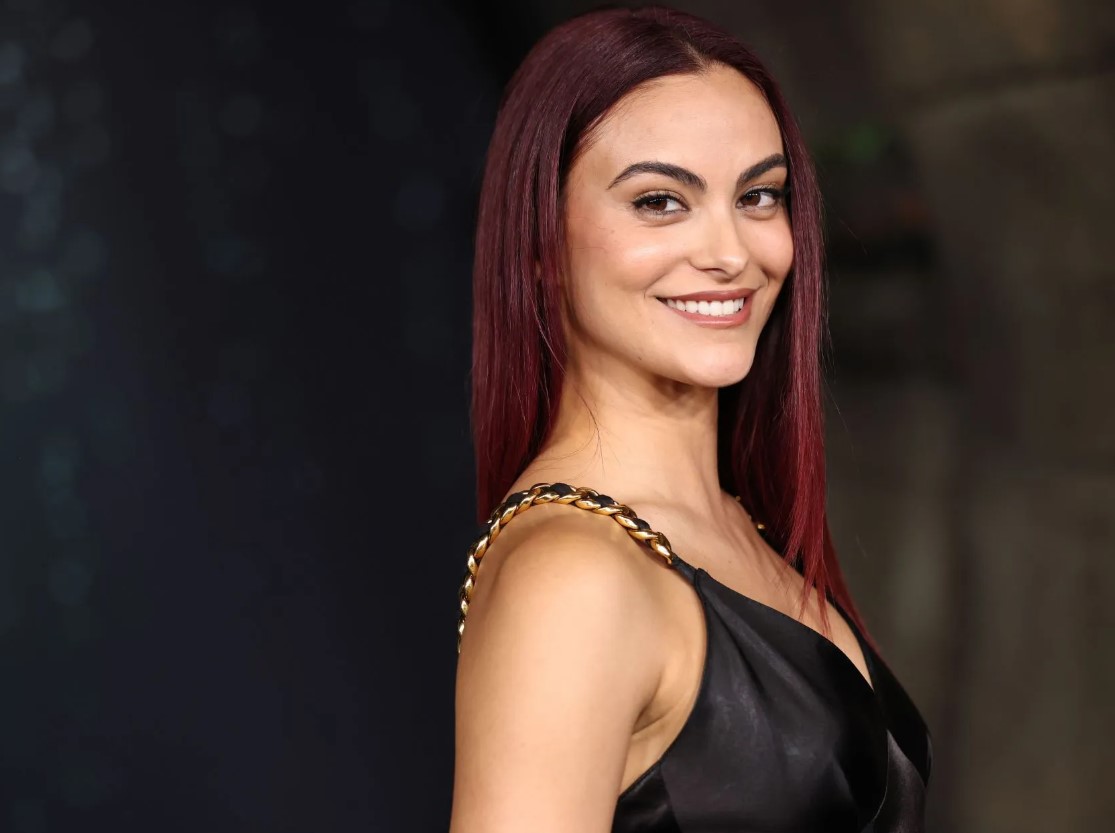 Camila Mendes