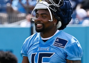Washington Commanders sign Treylon Burks