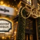 Saks Fifth Avenue keeps 15 stores after Chapter 11